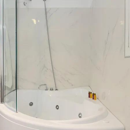 Ugo Jacuzzi * Bolonia